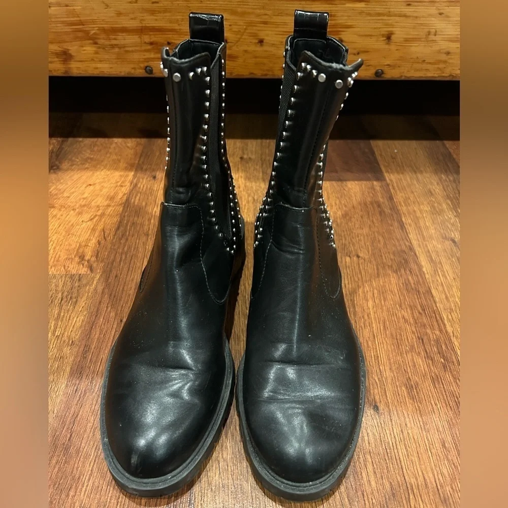 Womans Zara Trafaluc Pull On Ankle Boots 6.5 / 7 Black Stud Accents Chunky Heel